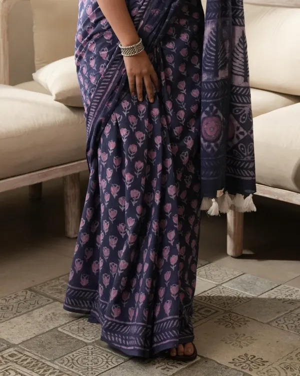 Purple_Cotton_Butti_Dabu_Print_Mul_Saree_For_Women